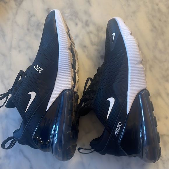 Nike Air Max 270 Women’s Athletic Sneakers - Black/White - Picture 4 of 8